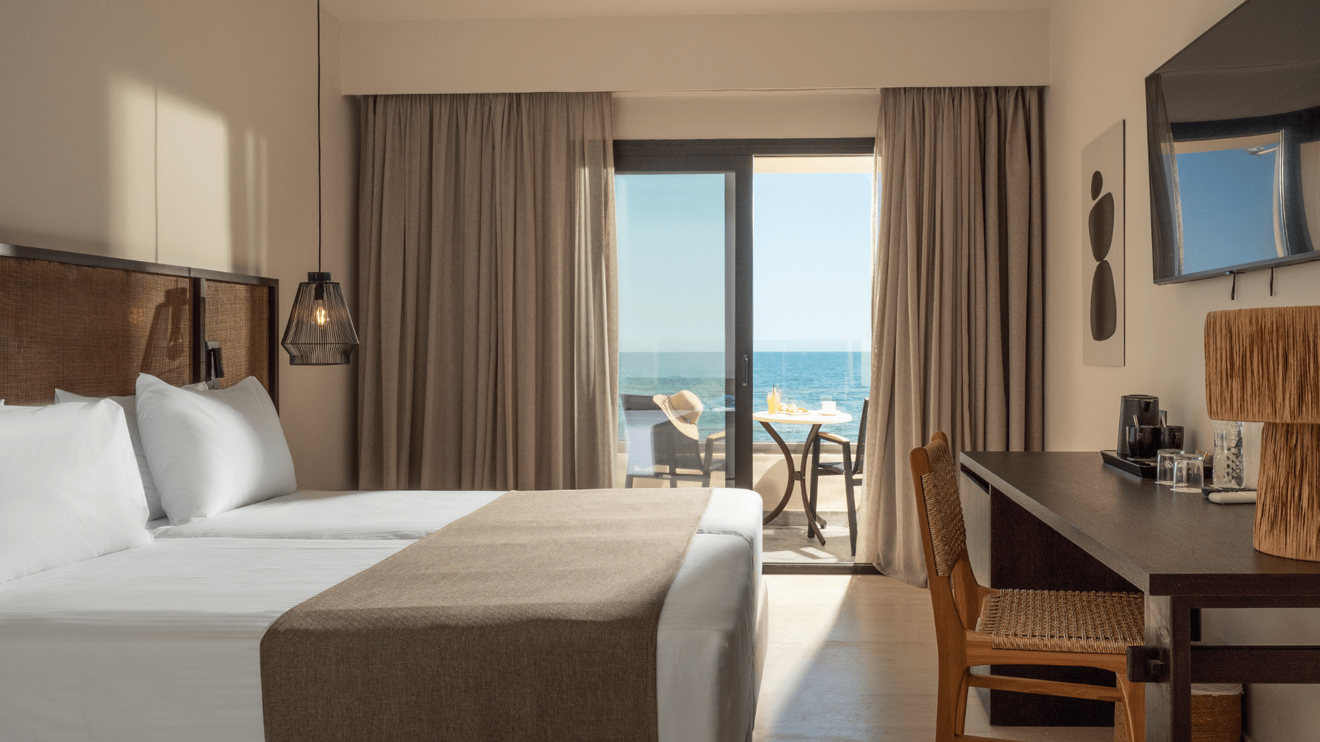 Bungalow Room with sea view and private pool options